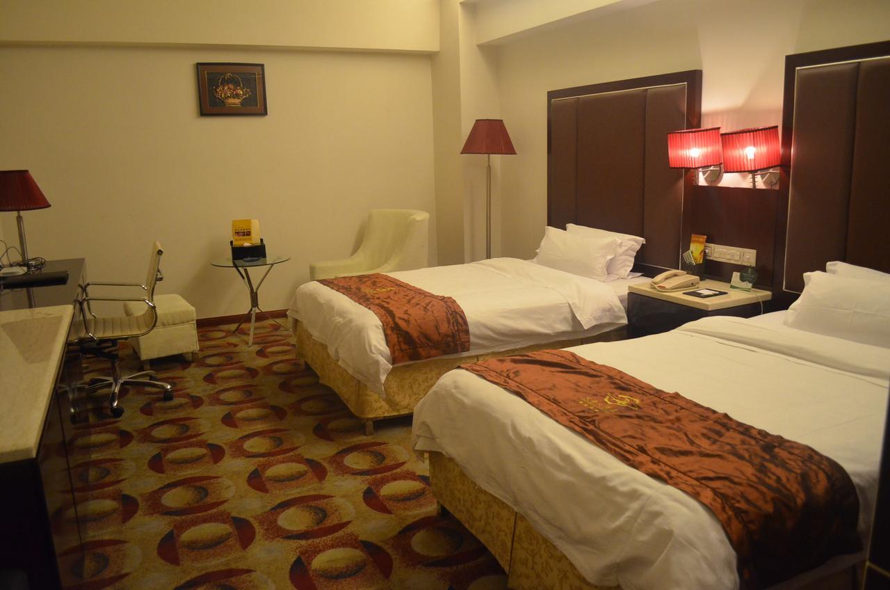 Tianhao Hotel Canton Extérieur photo