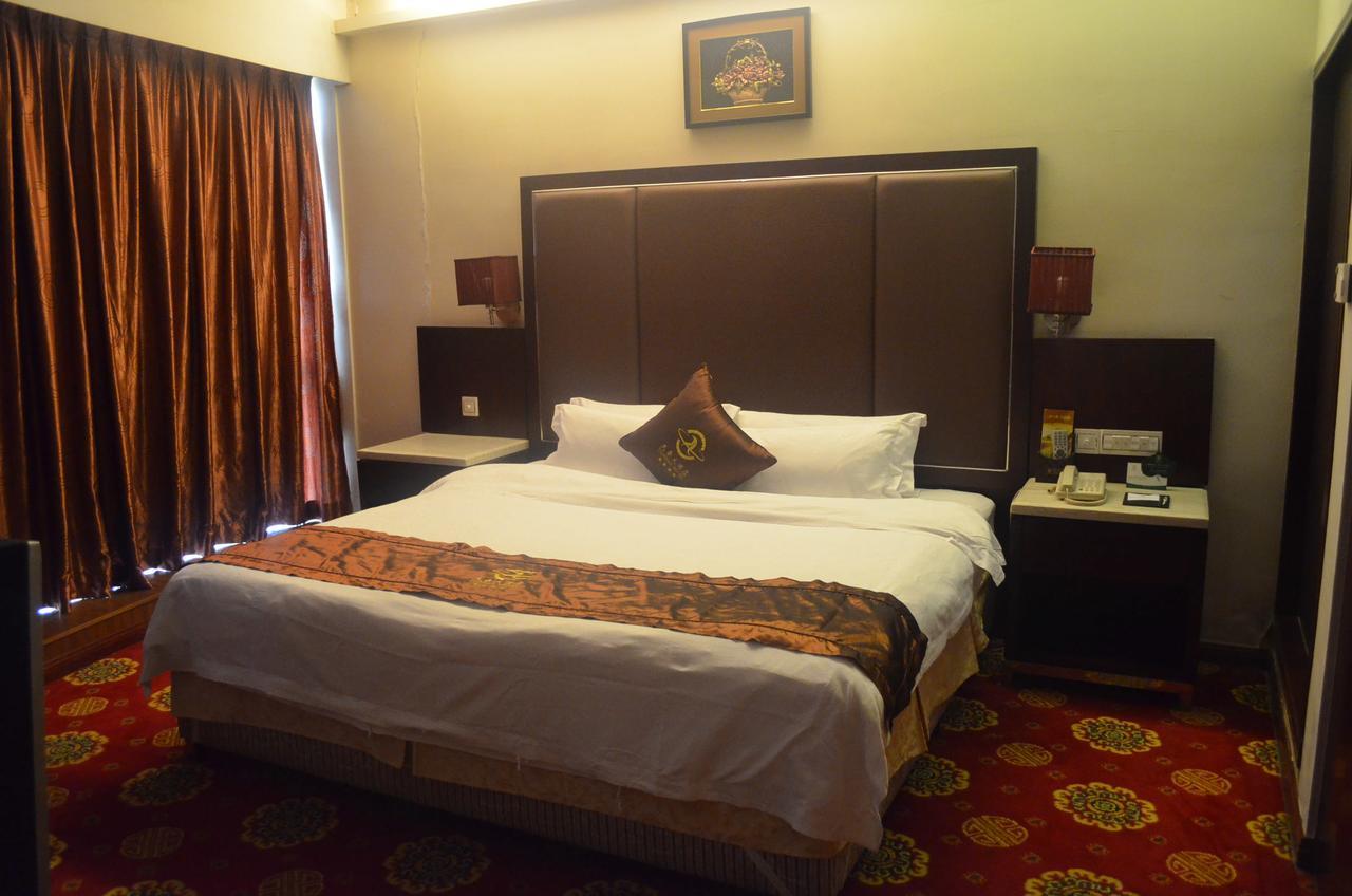 Tianhao Hotel Canton Extérieur photo