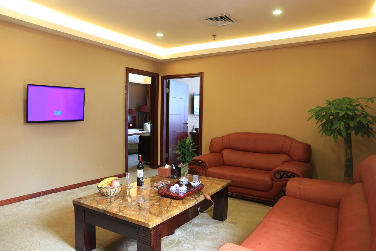 Tianhao Hotel Canton Extérieur photo