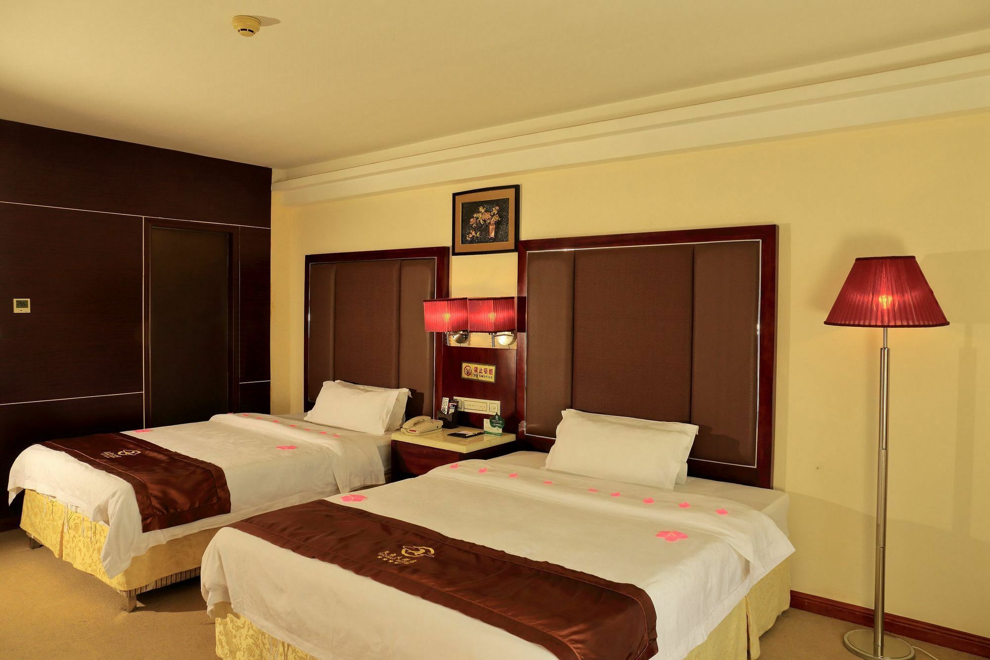 Tianhao Hotel Canton Extérieur photo